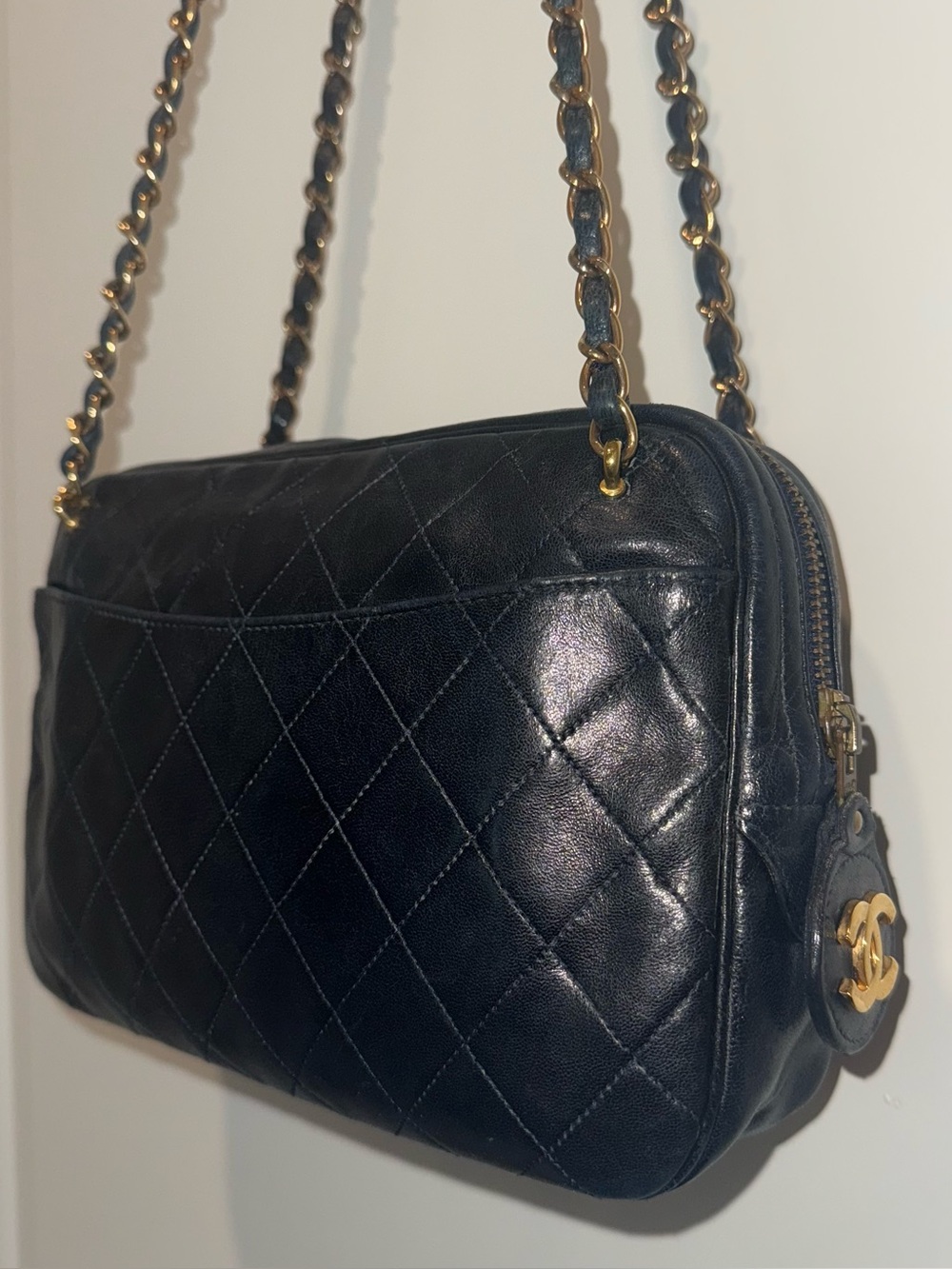 Authentic CHANEL CC Black Quilted Shoulder Camera Bag - Picture 2 of 11